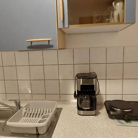 Апартаменты Fewo1&frisch Renovierte Бад-Вурцах